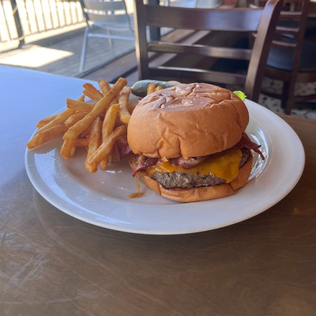 Bacon Cheeseburger.